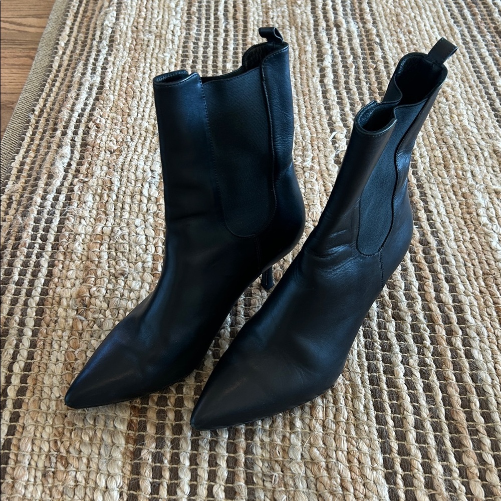 Anine Bing Stevie boots in black